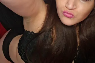 OUT 🫧 I'll Scratch Your Back🍌 If You Scratch Mine🫧 OUT - Image 7