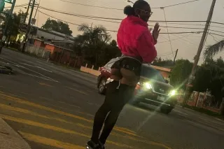 COLLEGE STUDENT READY TO HAVE ... - Image 3