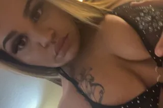 in town come see me - 24 - Image 4