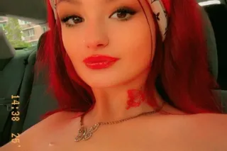 come see young wet tight juicy... - Image 3