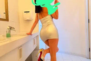 Mia & Lia Latinas Bellas Con C... - Image 3