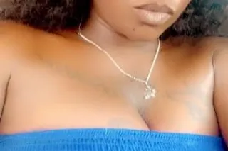 4"11 TIFFANY SEXY last week in... - Image 4