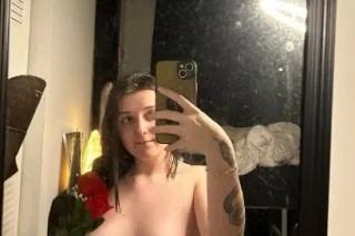 🌼🌹ROSES SEXY🌞💃CUM get WET with me👅HMU if you want to have FUN😘Available 24/7💋💦 - Image 5