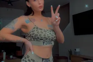 💜 Do i taste as good as i look👀💋🫦 Come see daddy 🌹👅 - Image 5