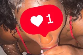 sweet like a cupcake 😘🍓🌹🌹🌹🌹🌹 -... - Image 2