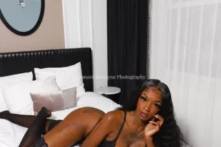 5'11 busty stallion ❣ - 26 - Image 1