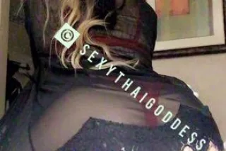 🩷ASIAN GODDESS VISITING LYNWOO... - Image 1