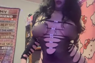 thick green eyed PAWG available 24-7 4 incalls & car d8s - Image 3