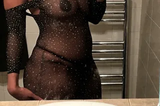 New Curvy Cutie In Town Lets p... - Image 4