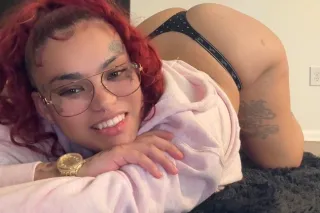 PRETTY FACE LATINA 💕 - Image 1