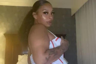 𝓒𝓸𝓶𝓮 𝓽𝓻𝓮𝓪𝓽 𝔂𝓸𝓾𝓻𝓼𝓮𝓵𝓯 𝓽𝓸 𝓽𝓱𝓮 𝓫𝓮𝓼... - Image 1