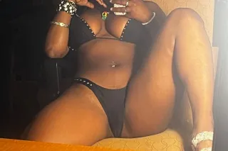 the QUEEN IS BACK 😏🥰SERIOUS IN... - Image 4