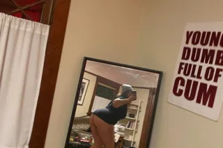 Your favorite thick bunny next door! ❤ - Image 7