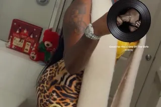 If you never felt a super soft booty call me🥹🥹😋😋 mines is super soft - Image 1