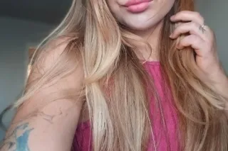 Lady in the streets FREAK in t... - Image 1