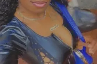 while my finely sculpted facia... - Image 2