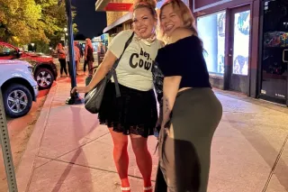 2 Thick Milfs for Valentines 3... - Image 4