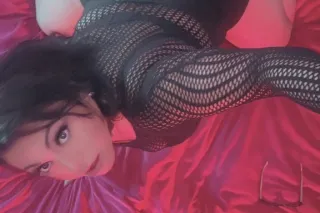 Visiting Angelhoneyeyez 💦👅 - 3... - Image 1