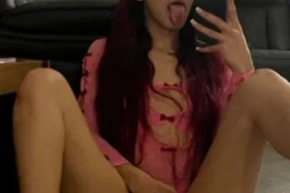 CREAMY 😘SLIPPERY WHEN WET 😝💦🌊SLIM THICK BADDIE 😍 - Image 5