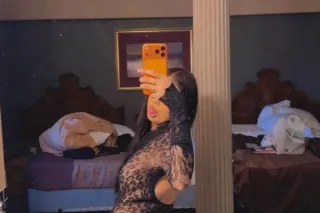 The lady of the NIGHTT YOUR SE... - Image 3