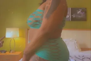 🍒♨🧧BIG BOOTY CUBAN🧧 STUNNING F... - Image 1