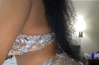 ❤. ✅ GREEN EYED 💚 SEXXY N READ... - Image 2