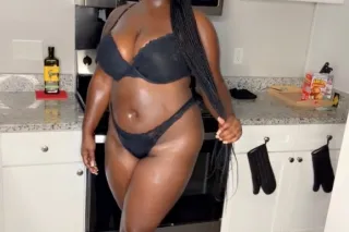 OUTCALLS Luxury Discreet Servi... - Image 3