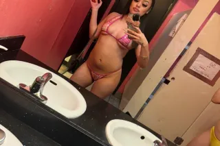 Pretty petite latina - 19 - Image 4