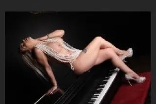 greek blonde sincity barbie-outcall - Image 7