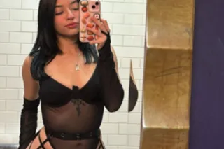 I am a hot and pleasant girl w... - Image 3