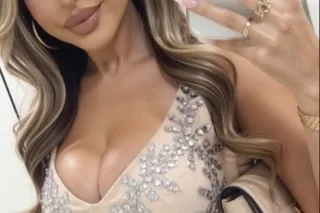 ❤❄❤BLONDE BOMBSHELL PARTY GIRL... - Image 2