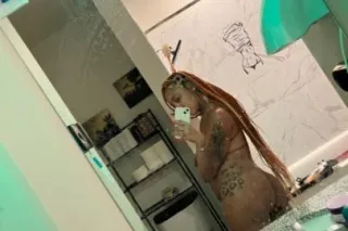 the real HONEY BROWN back in T... - Image 3