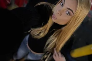 SNOW WET PSSY 💦💦💦💦Come find out baby🥰😍 - Image 5