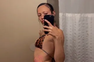 FACETIME SHOWS AVAILABLE🥰 SEXY... - Image 1