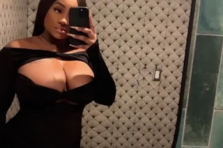 OUTCALL ONLY - 28 - Image 4