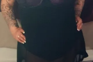 🌹🍆🍑THEY SAY IM THE BEST LAY IN... - Image 3