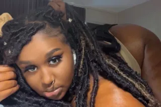 ITS MY FIRST TIME HERE😜😜 CUM S... - Image 1