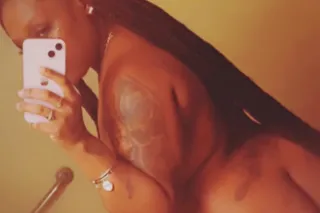 SHE 4"11 FUN SO COME HAVE SOME... - Image 1