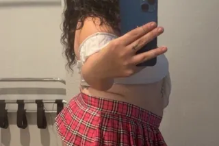 PAWG PAWG PAWG 🌺 🌸 - 21 - Image 1