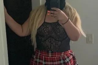 Exotic Blonde 🐰🍒big booty 🍑 wa... - Image 4