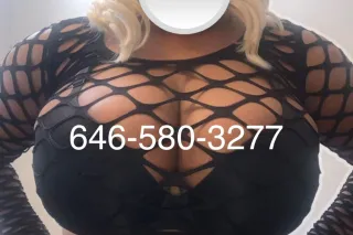 big titty Cock-Sucker - 31 - Image 1