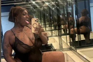 CUM AND WELCOME MOCHAS BOTTOML... - Image 4