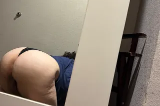 need a favor daddy who has a t... - Image 4