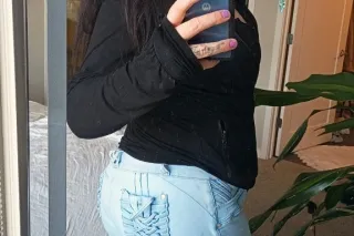 Tall, thick, long legs..... ALL REALLL!!! - Image 8