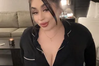 $100 qv throat goat 🫦 sexy BBW... - Image 3