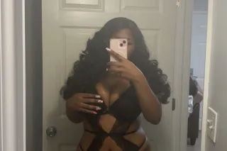 SEXYY WOMAN AVAILABLE NOW - 21 - Image 1