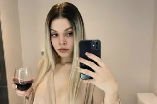 mature/gentlemen only ! -VIP mixed hottie 🩷🍃🍒 - Image 5