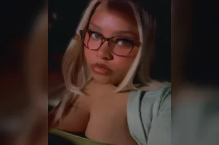 FUCK V-DAY CUM GET FUCKED LIKE ITS YA B-DAY👹💃🏼💕DISCREET. DECADENT. IRRESISTIBLE — SILK ON SKIN, LUST IN MY SMILE. A PRIVATE FANTASY FOR RESPECTABLE MEN. POLISHED IN PUBLIC. FILTHY BY INVITATION. 💎 - Image 5