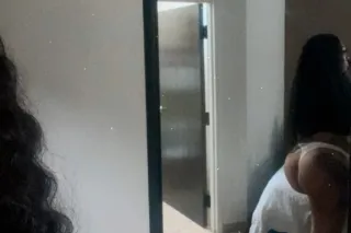 ILL HAVE YA TOES THROWING UP GANG SIGNS🤟🏾 - Image 7