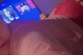 Help me help u - Image 1